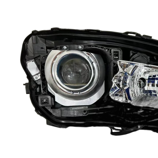 Рамки для замены линз в фарах Subaru Impreza 2016-2021 LED с AFS