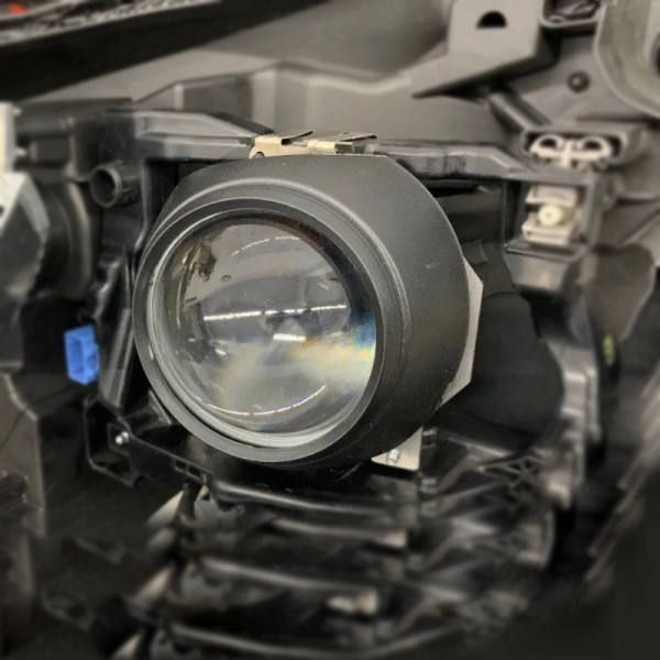 Рамки для замены линз в фарах Subaru Forester 2016-2019 LED с AFS