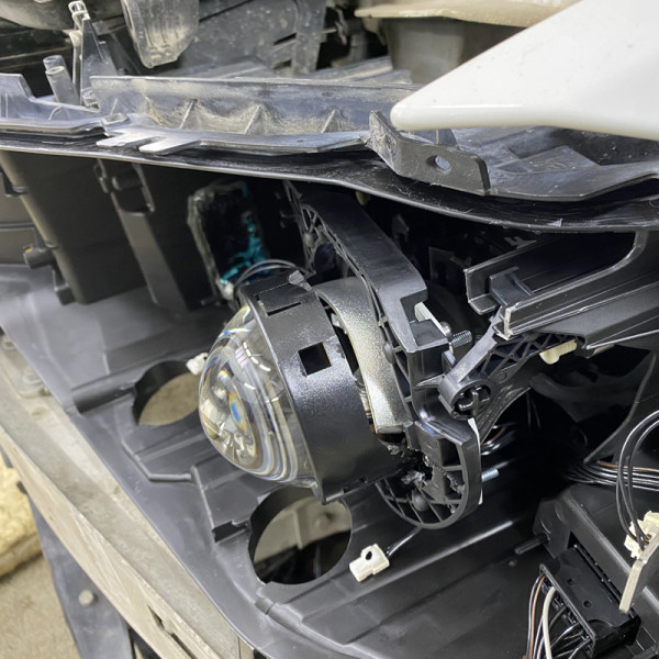 Рамки для замены линз в фарах BMW 3 F30 2011-2015