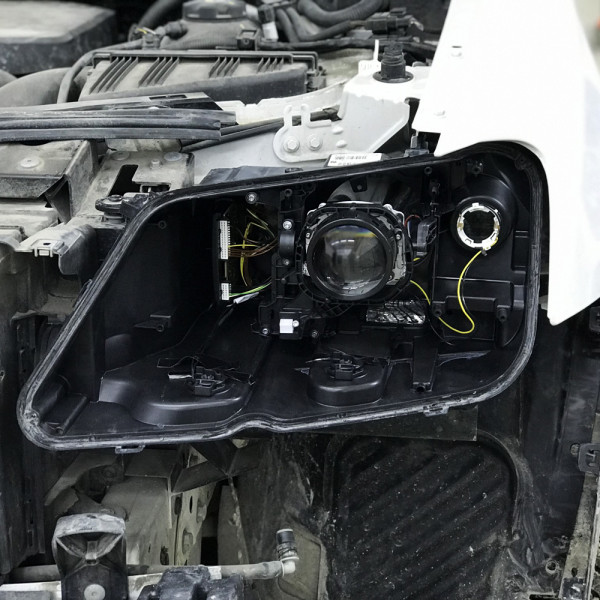 Переходные рамки для замены линз в фарах BMW X3 F25 2010-2014 Крепление Hella 3R
