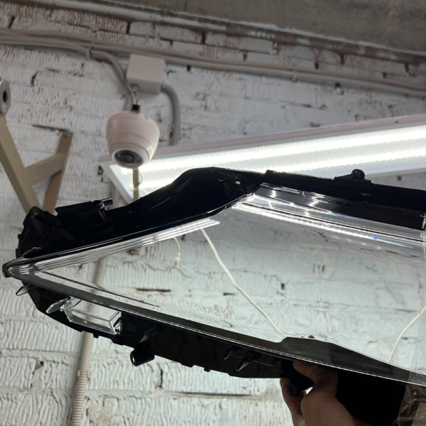 УЦЕНЕННОЕ стекло для фары Toyota Camry XV70 FULL LED (2017-2021) Левое №1